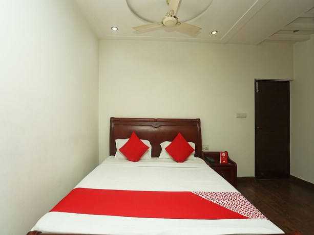 Imagen de la habitación del Hotel OYO 18429 Sai President. Foto 11