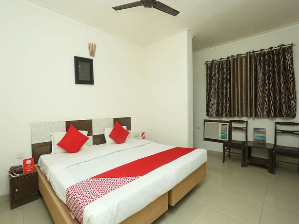 Imagen de la habitación del Hotel OYO 18429 Sai President. Foto 12