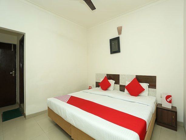 Imagen de la habitación del Hotel OYO 18429 Sai President. Foto 13