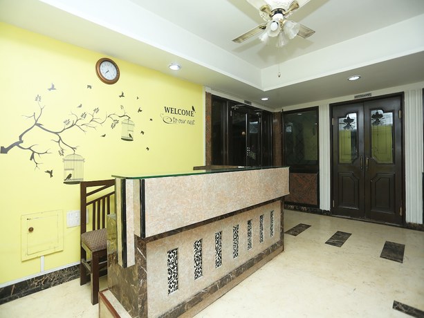 Imagen de los interiores del Hotel OYO 18429 Sai President. Foto 19