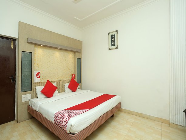 Imagen de la habitación del Hotel OYO 18429 Sai President. Foto 14