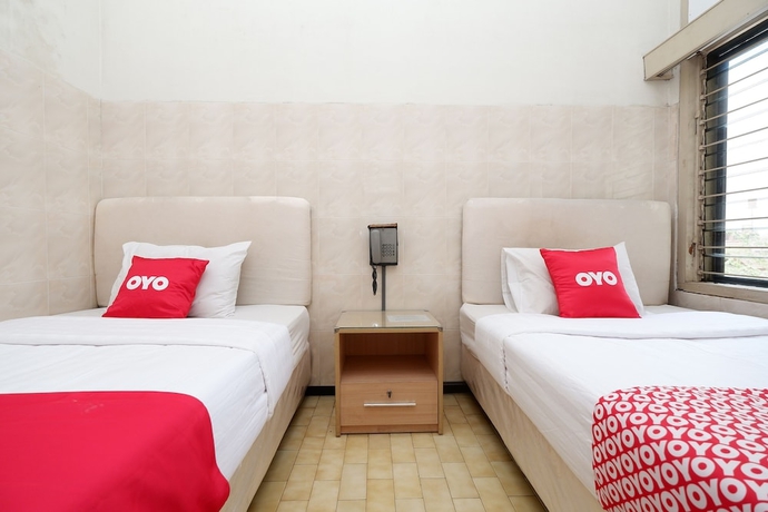 Imagen de la habitación del Hotel OYO 1843 Cahya Nirwana. Foto 6