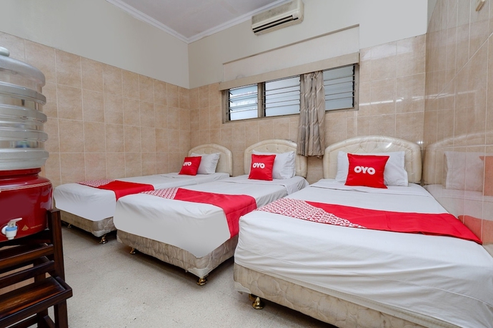 Imagen de la habitación del Hotel OYO 1843 Cahya Nirwana. Foto 9