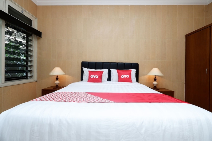 Imagen de la habitación del Hotel OYO 1843 Cahya Nirwana. Foto 11