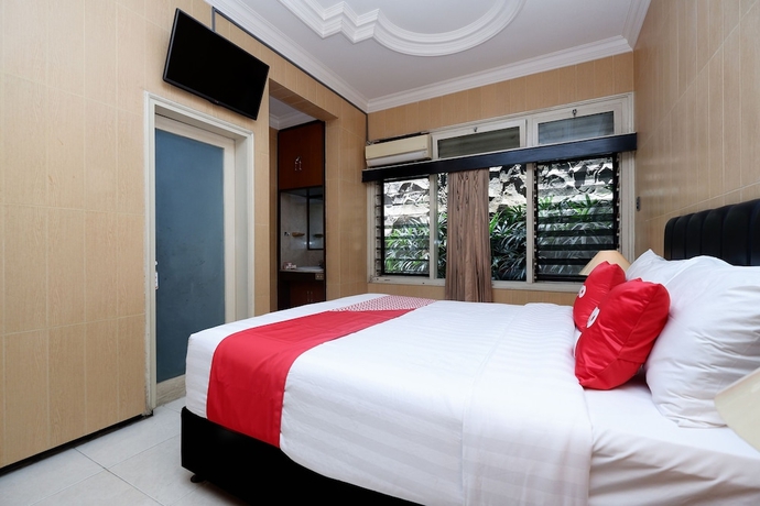 Imagen de la habitación del Hotel OYO 1843 Cahya Nirwana. Foto 12