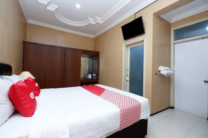 Imagen de la habitación del Hotel OYO 1843 Cahya Nirwana. Foto 13