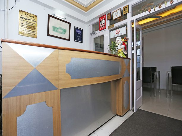 Imagen de los interiores del Hotel OYO 18568 Ratan. Foto 19