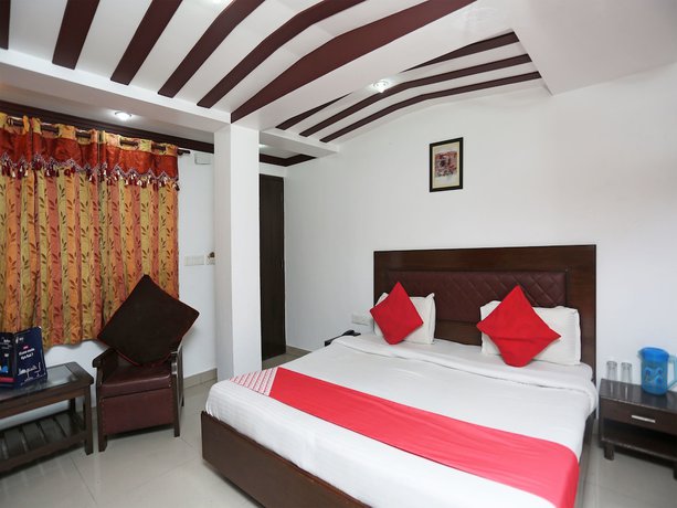 Imagen de la habitación del Hotel OYO 18568 Ratan. Foto 14