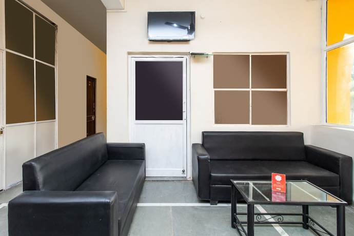 Imagen de los interiores del Hotel OYO 18571 Ashoka Resort. Foto 18