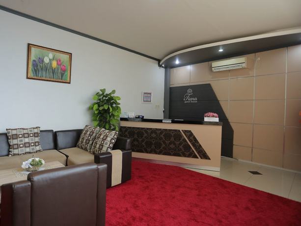 Imagen de los interiores del Hotel OYO 1864 Tiara Guest House. Foto 18