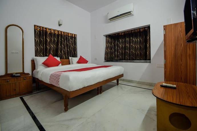 Imagen general del Hotel OYO 18671 Ashirwad Palace. Foto 1