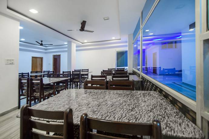 Imagen del bar/restaurante del Hotel OYO 18671 Ashirwad Palace. Foto 5