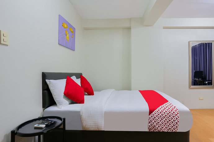 Imagen de la habitación del Hotel OYO 190 Anglo Residences. Foto 15