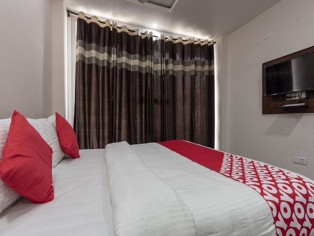 Imagen de la habitación del Hotel OYO 19141 Diamond Vaishali. Foto 18