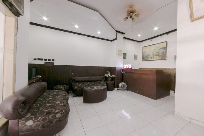 Imagen de los interiores del Hotel OYO 1935 Diamond Inn Makassar. Foto 19