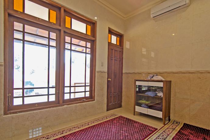 Imagen de los interiores del Hotel OYO 194 Sapta Gria. Foto 11