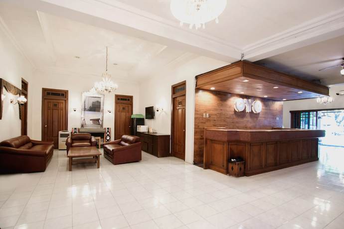 Imagen de los interiores del Hotel OYO 194 Sapta Gria. Foto 12