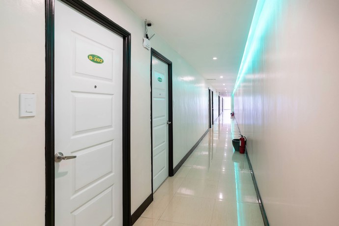 Imagen de los interiores del Hotel OYO 195 Ranchotel - Binan. Foto 17