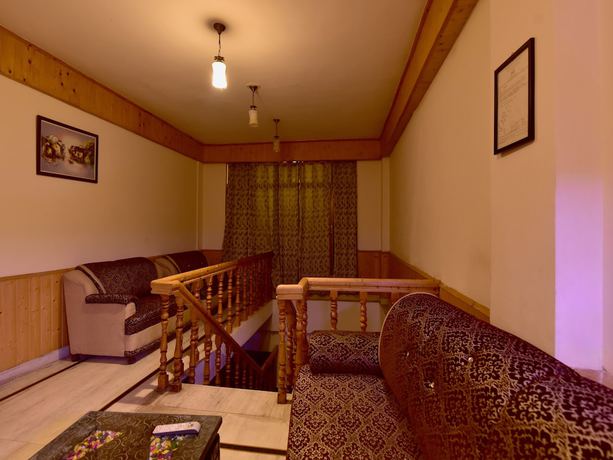 Imagen de los interiores del Hotel OYO 19872 Rock Villa. Foto 16