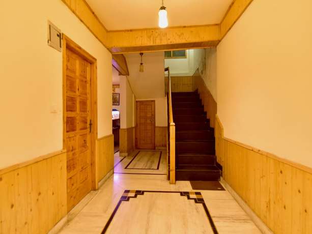 Imagen de los interiores del Hotel OYO 19872 Rock Villa. Foto 17