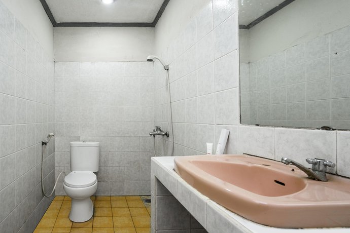 Imagen de la habitación del Hotel OYO 1989 Pelangi Harapan. Foto 4
