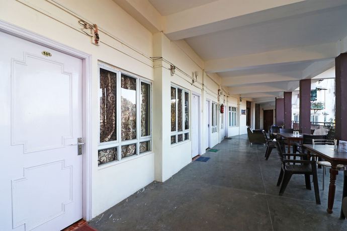 Imagen de los interiores del Hotel OYO 19947 Akanksha Anand Plaza. Foto 16