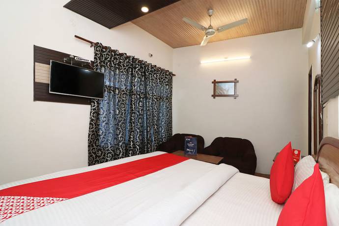 Imagen de la habitación del Hotel OYO 19947 Akanksha Anand Plaza. Foto 11