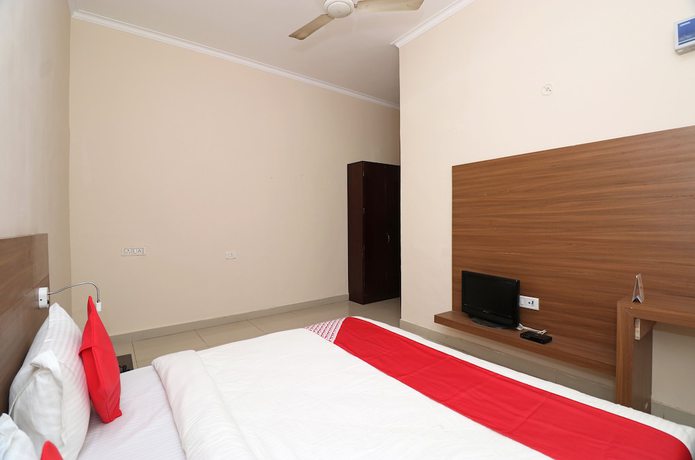 Imagen de la habitación del Hotel OYO 19979 Rajshri. Foto 8