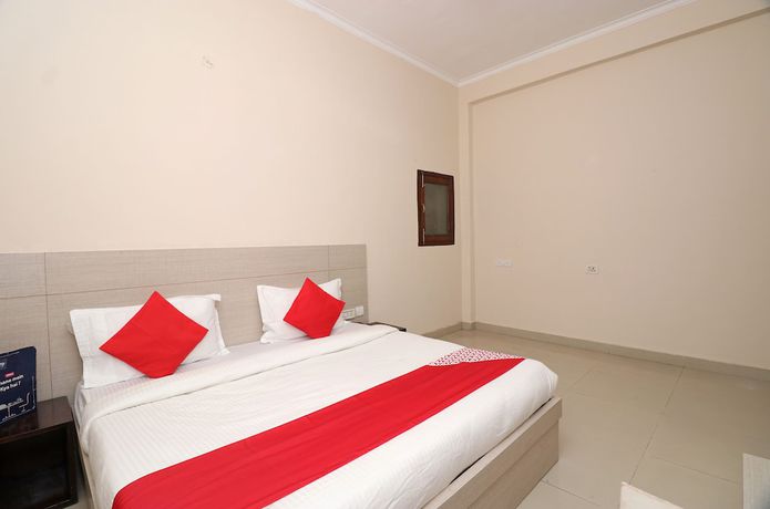 Imagen de la habitación del Hotel OYO 19979 Rajshri. Foto 10