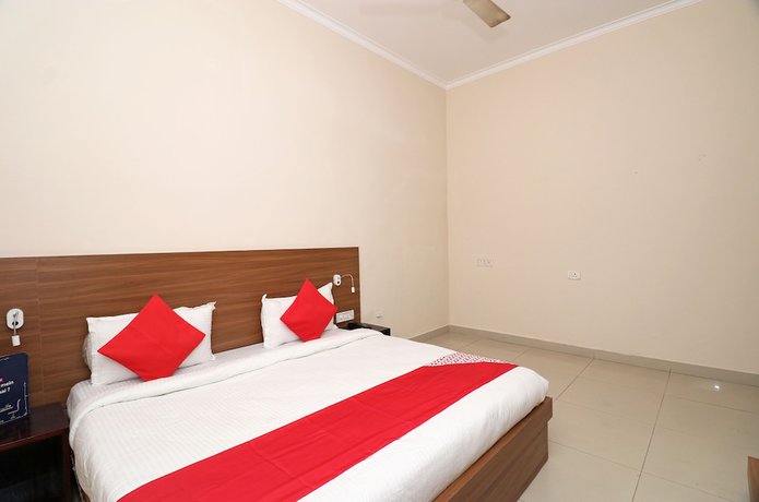 Imagen de la habitación del Hotel OYO 19979 Rajshri. Foto 12