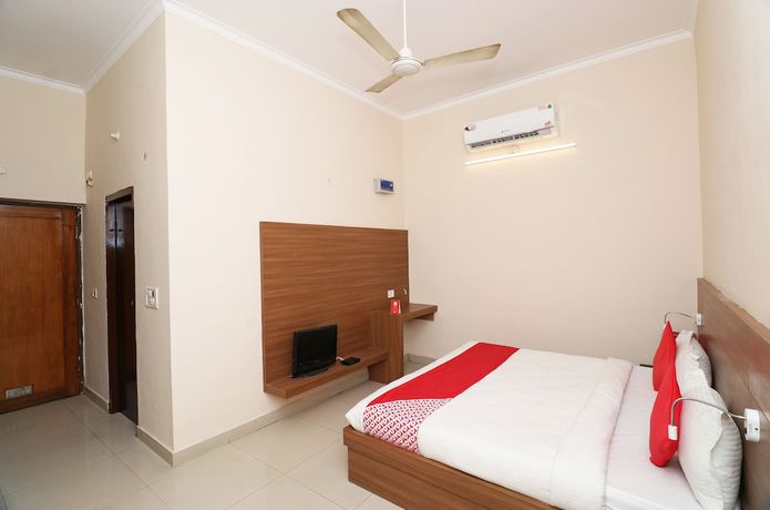 Imagen de la habitación del Hotel OYO 19979 Rajshri. Foto 13