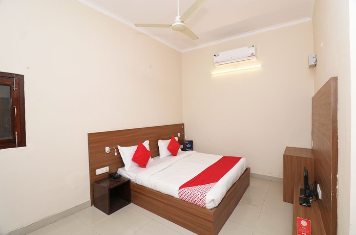 Imagen de la habitación del Hotel OYO 19979 Rajshri. Foto 16