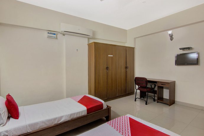Imagen de la habitación del Hotel OYO 20008 SilverKey Madhapur, Hyderabad. Foto 11
