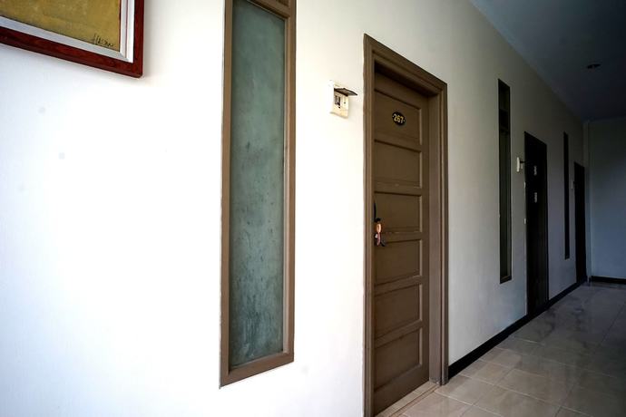 Imagen de los interiores del Hotel OYO 2038 Jasmine Guest House Balikpapan. Foto 12
