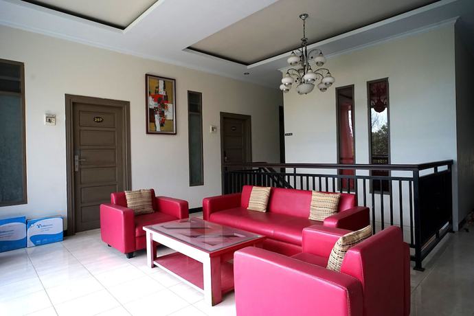 Imagen de los interiores del Hotel OYO 2038 Jasmine Guest House Balikpapan. Foto 14