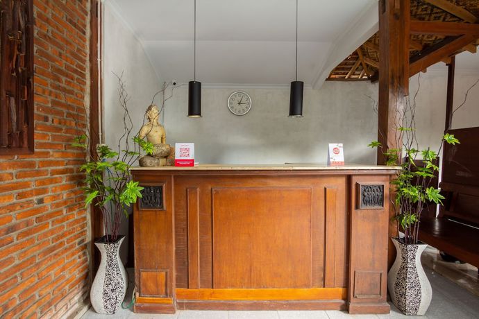 Imagen de los interiores del Hotel OYO 2068 Abhaya Mudra Homestay. Foto 18