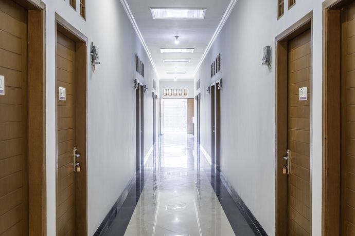 Imagen de los interiores del Hotel OYO 2072 Wisma Teratai. Foto 15