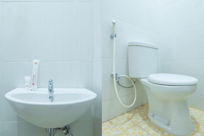Imagen de la habitación del Hotel OYO 2072 Wisma Teratai. Foto 6