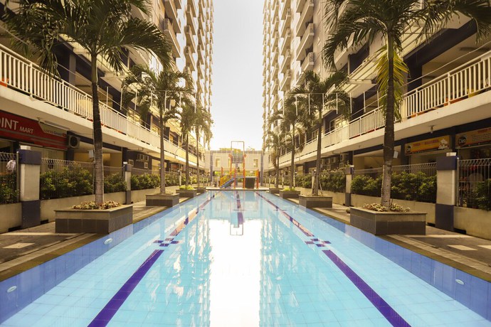 Imagen de la piscina del Hotel OYO 2103 Lauv Room 2 Grand Centerpoint Tower B. Foto 19