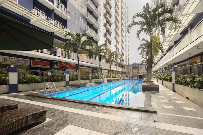 Imagen de la piscina del Hotel OYO 2103 Lauv Room 2 Grand Centerpoint Tower B. Foto 20
