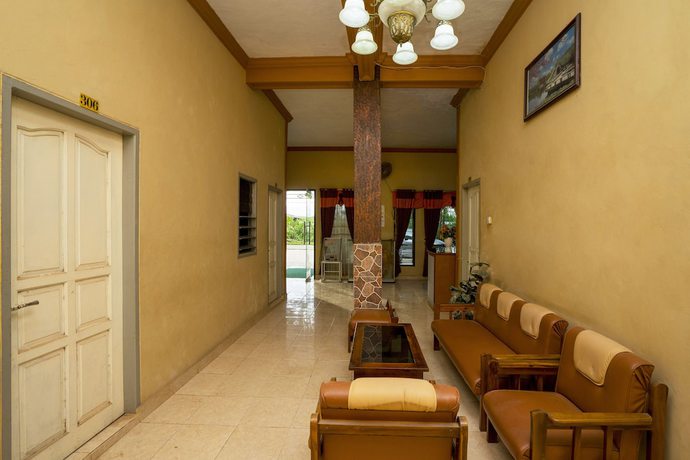 Imagen de los interiores del Hotel OYO 2181 Grand Yuda. Foto 15
