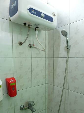 Imagen de la habitación del Hotel OYO 2186 Esbe Syariah. Foto 7