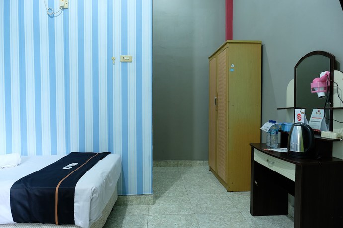 Imagen de la habitación del Hotel OYO 2186 Esbe Syariah. Foto 8