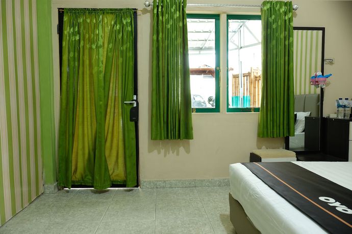 Imagen de la habitación del Hotel OYO 2186 Esbe Syariah. Foto 12