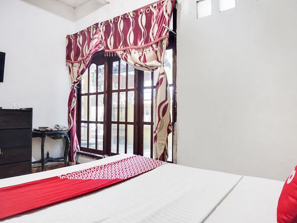 Imagen de la habitación del Hotel OYO 2256 Danysa Guesthouse Syariah. Foto 6