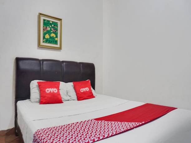 Imagen de la habitación del Hotel OYO 2256 Danysa Guesthouse Syariah. Foto 10