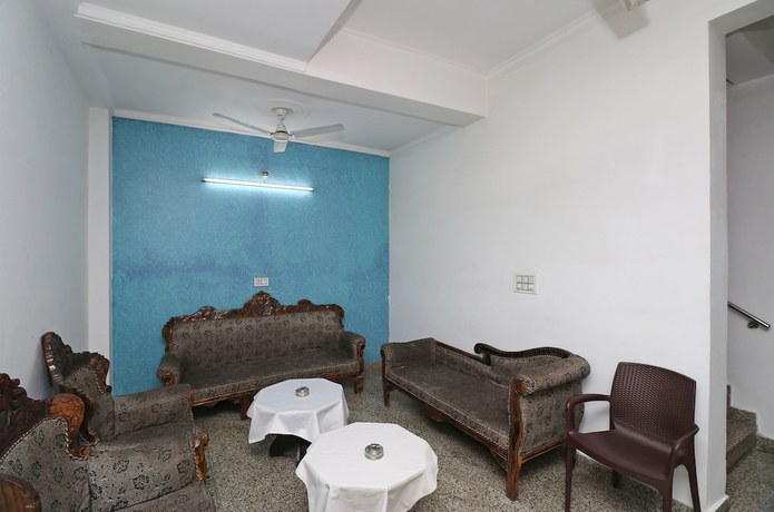 Imagen de los interiores del Hotel OYO 22711 Rajni Guest House. Foto 18
