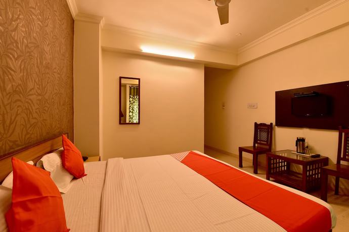 Imagen de la habitación del Hotel OYO 22915 C M Regency. Foto 9