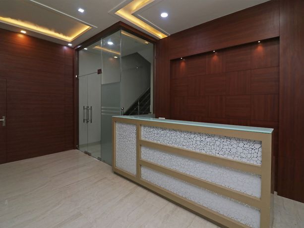 Imagen de los interiores del Hotel OYO 22979 Saffron. Foto 18