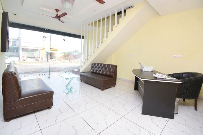 Imagen de los interiores del Hotel OYO 22993 Ozas Grand. Foto 15